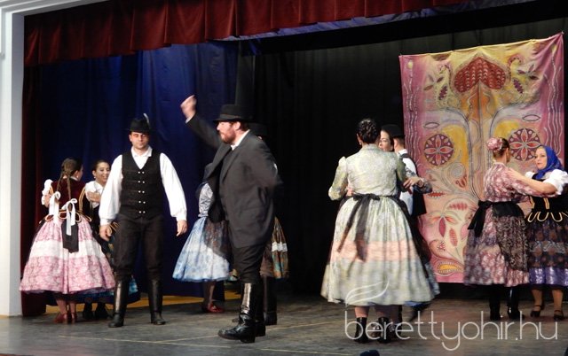 45 éves a Bihar Néptáncegyüttes 04